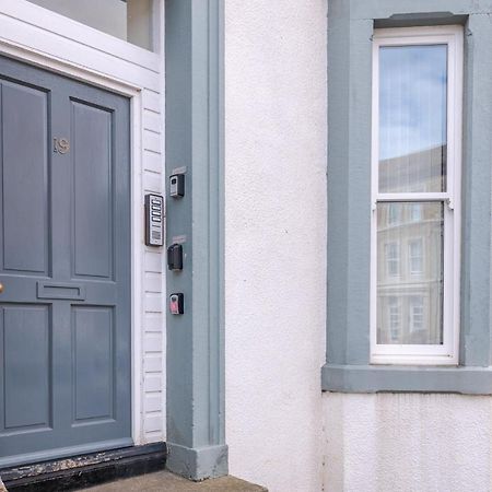 Whitby Heights Apartment Bagian luar foto