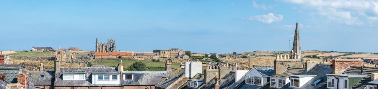 Whitby Heights Apartment Bagian luar foto